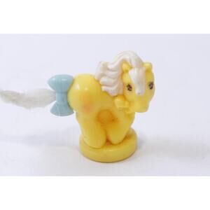 Petite Ponies, Ponytail Ponies, Little Yellow Toy Pony with White Brushable Tail